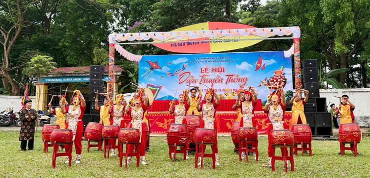 XÃ SÓC SƠN RỘN RÀNG KHAI MẠC LỄ HỘI THẢ DIỀU TRUYỀN THỐNG THÔN ĐAN TẢO NĂM 2026- Ảnh 3.