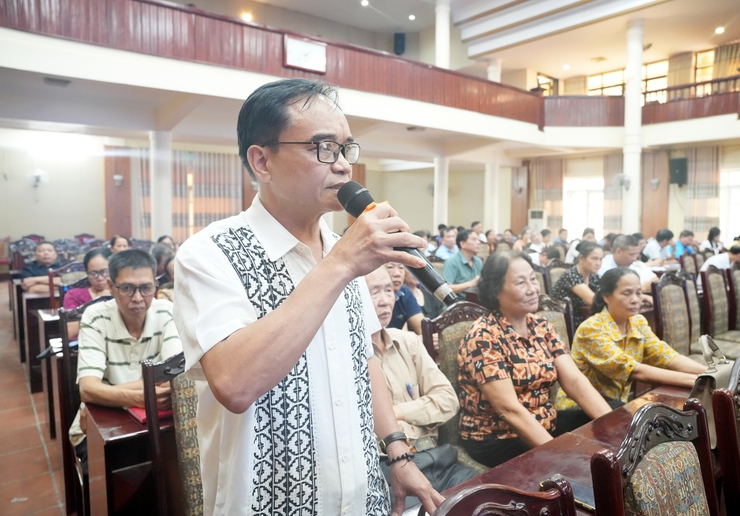 SƠN TÂY TRIỂN KHAI ĐỒNG BỘ THU GOM RÁC THEO GIỜ, TĂNG CƯỜNG VỆ SINH MÔI TRƯỜNG VÀ TRẬT TỰ ĐÔ THỊ- Ảnh 1.