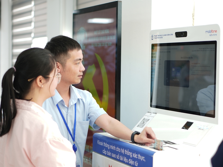 KIOSK hành chính công thông minh: Thúc đẩy chuyển đổi số, nâng cao chất lượng phục vụ người dân- Ảnh 2.