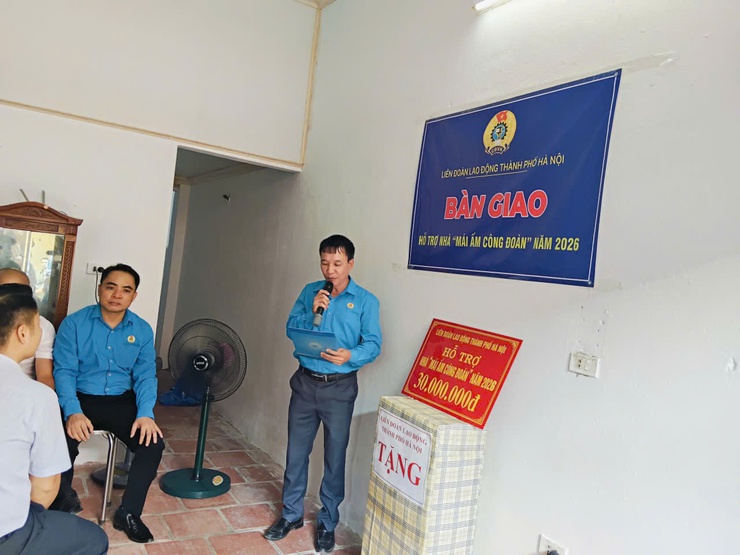 CÔNG ĐOÀN XÃ NỘI BÀI BÀN GIAO “MÁI ẤM CÔNG ĐOÀN” CHO CÔNG NHÂN CÓ HOÀN CẢNH KHÓ KHĂN- Ảnh 12.