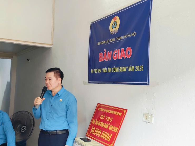 CÔNG ĐOÀN XÃ NỘI BÀI BÀN GIAO “MÁI ẤM CÔNG ĐOÀN” CHO CÔNG NHÂN CÓ HOÀN CẢNH KHÓ KHĂN- Ảnh 3.