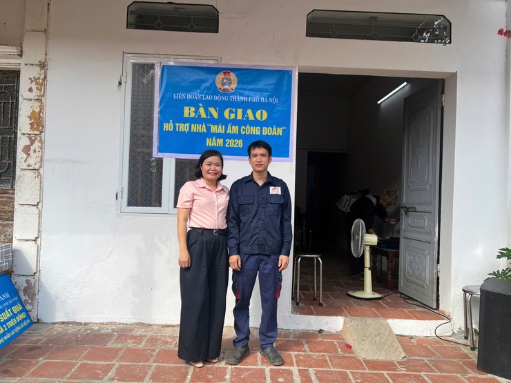 CÔNG ĐOÀN XÃ NỘI BÀI BÀN GIAO “MÁI ẤM CÔNG ĐOÀN” CHO CÔNG NHÂN CÓ HOÀN CẢNH KHÓ KHĂN- Ảnh 16.