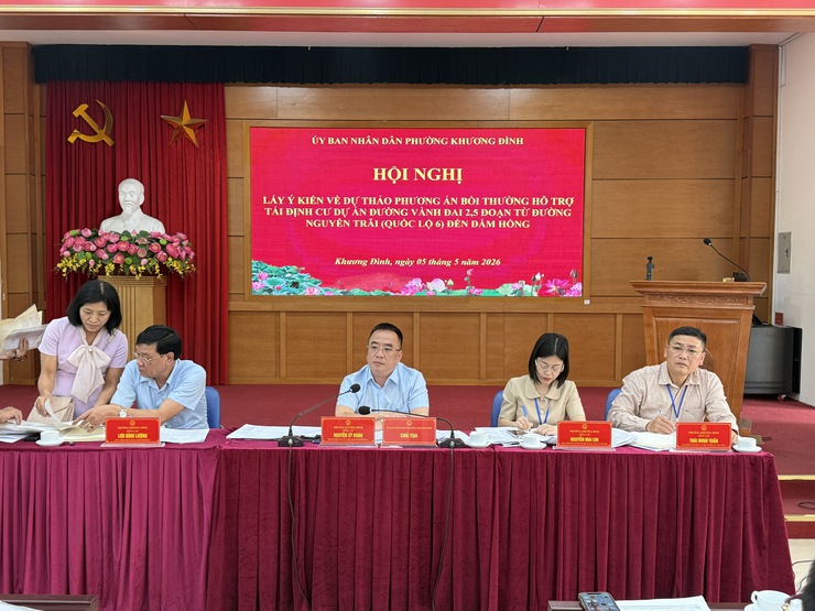 Phường Khương Đình tổ chức lấy ý kiến nhân dân về phương án bồi thường, hỗ trợ, tái định cư dự án đường vành đai 2,5- Ảnh 1.