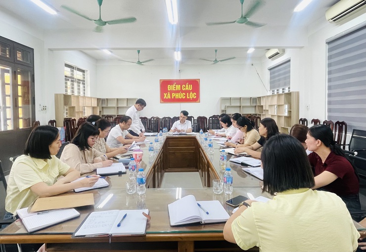 Chi bộ Trung tâm Dịch vụ tổng hợp xã Phúc Lộc tổ chức sinh hoạt thường kỳ và chuyên đề tháng 5/2026- Ảnh 1.