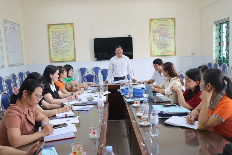 SIẾT CHẶT AN TOÀN THỰC PHẨM TẠI CÁC TRƯỜNG HỌC CÓ TỔ CHỨC ĂN BÁN TRÚ Ở PHÚ XUYÊN- Ảnh 1.