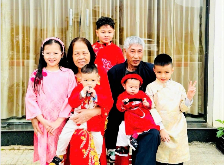 Phường Tây Hồ tổ chức Cuộc thi vẽ tranh thiếu nhi với chủ đề “Ông bà trong trái tim em”.- Ảnh 2.