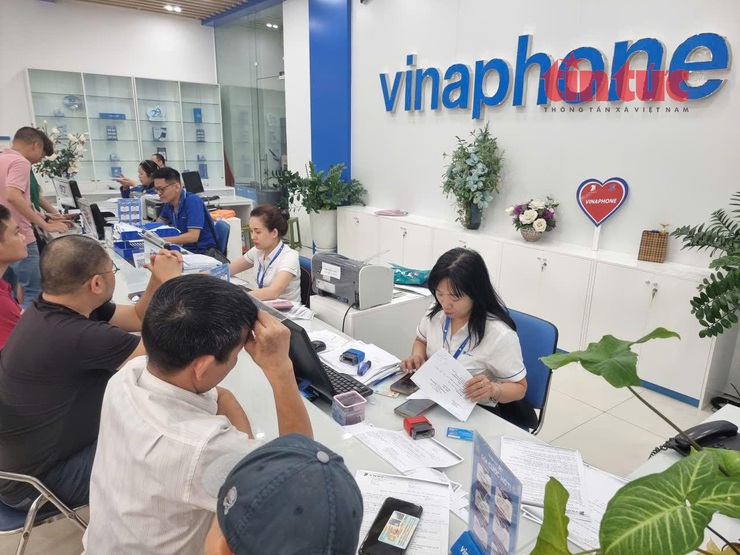 Nhà mạng bắt đầu khóa SIM không xác thực, không chính chủ- Ảnh 1.