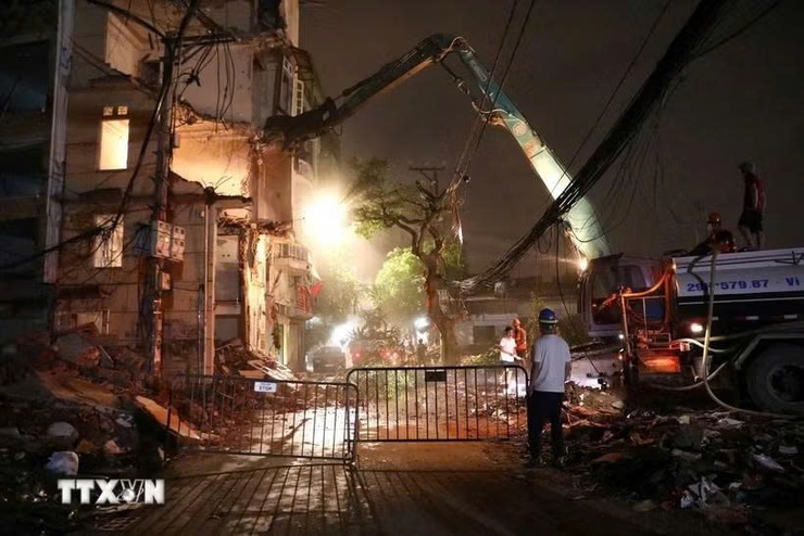 Hà Nội sắp hoàn tất bàn giao mặt bằng dự án cầu Trần Hưng Đạo- Ảnh 1.