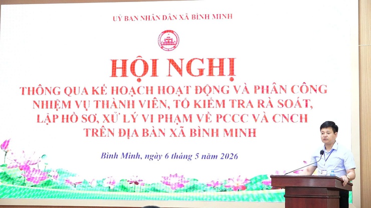 Hội nghị thông qua kế hoạch hoạt động và phân công nhiệm vụ thành viên, tổ kiểm tra rà soát, lập hồ sơ, xử lý vi phạm về PCCC và CNCH trên địa bàn xã Bình Minh- Ảnh 4.
