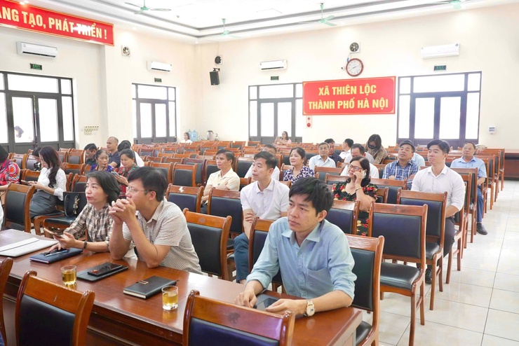 Đại biểu Quốc hội khóa XVI - Đơn vị bầu cử số 10 tiếp xúc cử tri sau kỳ họp thứ nhất của Quốc hội- Ảnh 4.