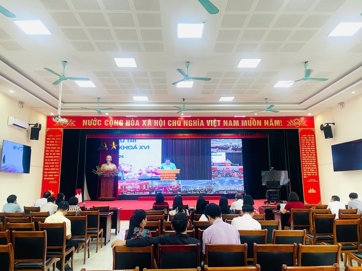 Đại biểu Quốc hội khóa XVI - Đơn vị bầu cử số 10 tiếp xúc cử tri sau kỳ họp thứ nhất của Quốc hội- Ảnh 8.