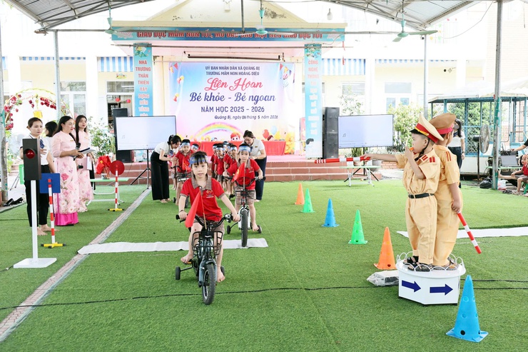Trường Mầm non Hoàng Diệu: Tổ chức Liên hoan “Bé khỏe – Bé ngoan” - sân chơi bổ ích cho trẻ thời kỳ đổi mới- Ảnh 5.