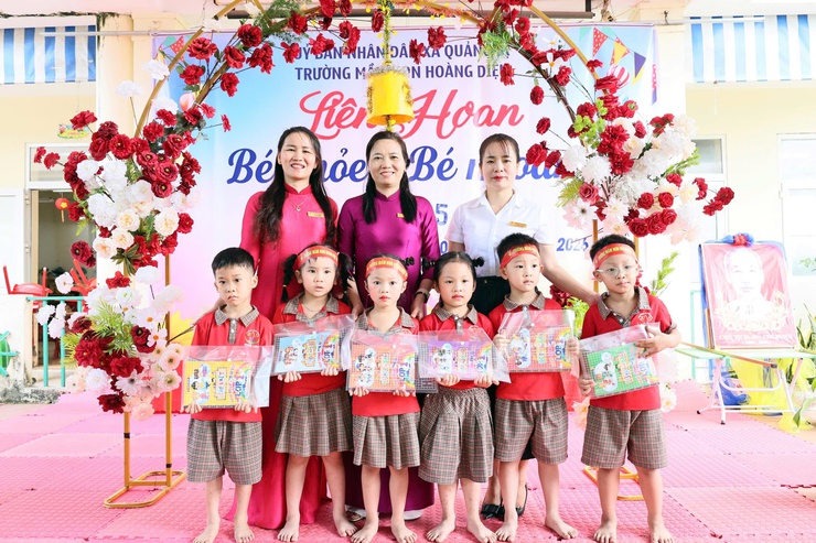Trường Mầm non Hoàng Diệu: Tổ chức Liên hoan “Bé khỏe – Bé ngoan” - sân chơi bổ ích cho trẻ thời kỳ đổi mới- Ảnh 8.