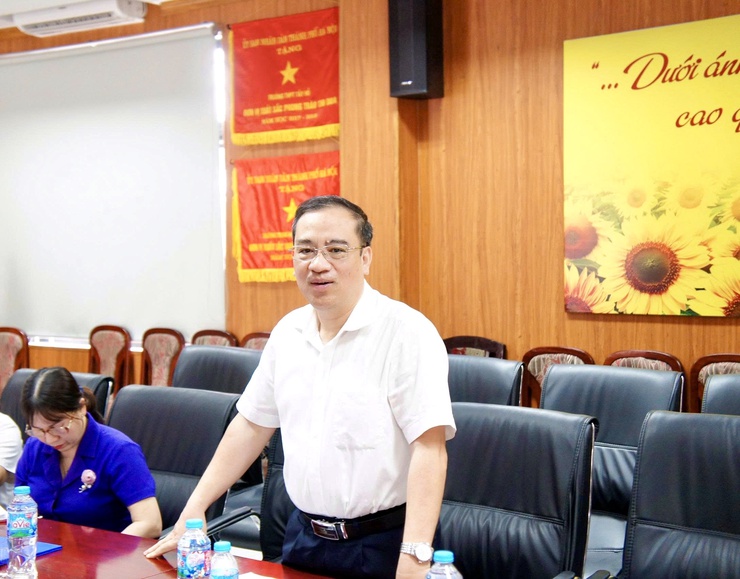 Tăng cường kiểm tra công tác y tế trường học tại Trường THPT Tây Hồ, đảm bảo môi trường học đường an toàn, lành mạnh- Ảnh 5.