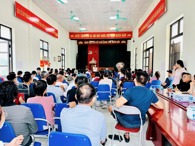 Hơn 250 hộ dân Nam Phù dự hội nghị công bố thu hồi đất phục vụ dự án đường vành đai  3,5- Ảnh 1.