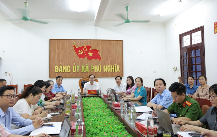 Xã Phú Nghĩa dự Hội nghị trực tuyến triển khai, thi hành Luật Thủ đô số 02/2026/QH16 và giao ban định kỳ giữa Thành ủy - HĐND - UBND - Ủy ban MTTQ Việt Nam Thành phố với cơ sở- Ảnh 2.
