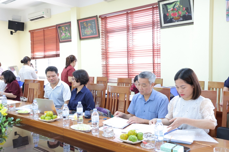 Đoàn kiểm tra của Sở Giáo dục và Đào tạo Hà Nội kiểm tra công tác chuyên môn đối với các trường Tiểu học trên địa bàn xã Phú Nghĩa- Ảnh 4.