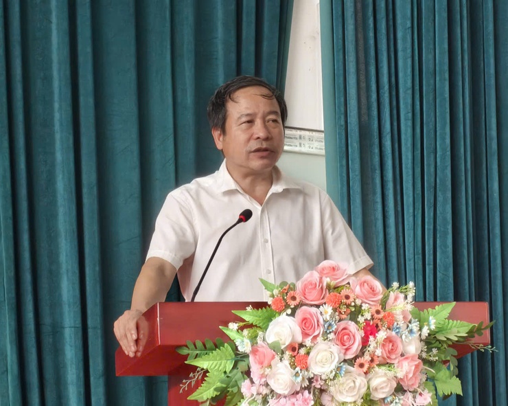 Ủy ban MTTQ Việt Nam phường Tùng Thiện hướng dẫn cách thức ghi phiếu lấy ý kiến lựa chọn, lập danh sách các hộ sản xuất nông nghiệp, kinh doanh dịch vụ trên địa bàn- Ảnh 2.