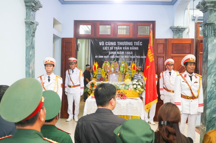 UBND xã Quốc Oai tổ chức Lễ truy điệu và an táng hài cốt Liệt sĩ Trần Văn Bằng- Ảnh 2.