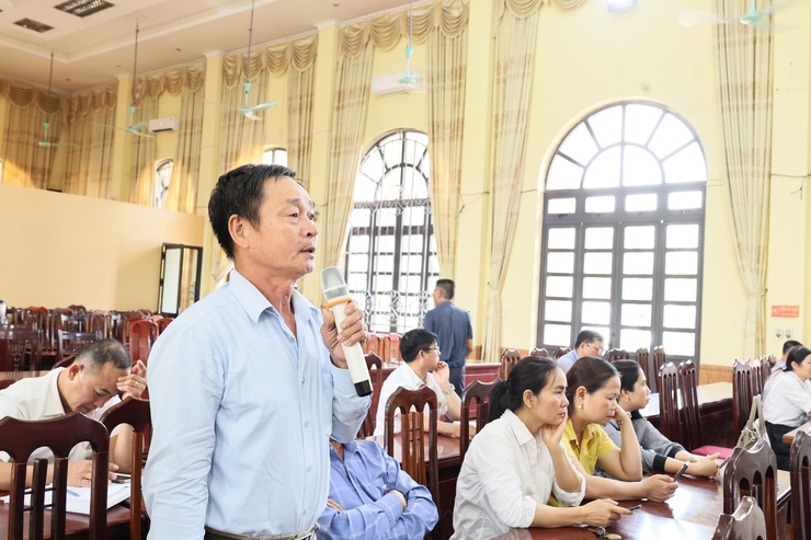 UBND xã Quảng Bị giao ban đánh giá kết quả thực hiện nhiệm vụ tháng 4, triển khai phương hướng, nhiệm vụ trọng tâm tháng 5/2026- Ảnh 4.