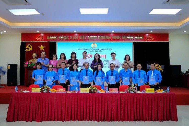 CỤM THI ĐUA SỐ 1 THUỘC LIÊN ĐOÀN LAO ĐỘNG THÀNH PHỐ HÀ NỘI KÝ KẾT GIAO ƯỚC THI ĐUA 2026- Ảnh 1.