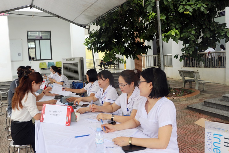 Xã Trần Phú: tổ chức khám sàng lọc ung thư gan và tầm soát bệnh lý tuyến giáp, ổ bụng năm 2026- Ảnh 3.