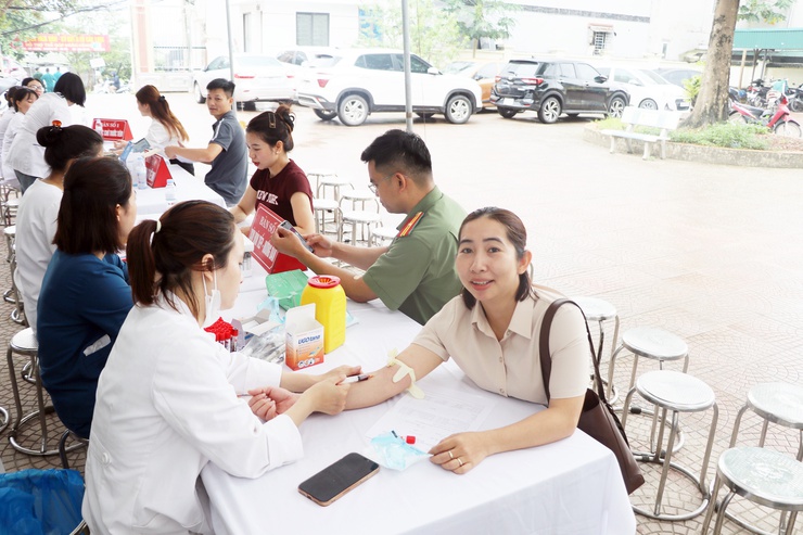 Xã Trần Phú: tổ chức khám sàng lọc ung thư gan và tầm soát bệnh lý tuyến giáp, ổ bụng năm 2026- Ảnh 5.