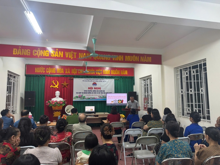 Phường Long Biên đẩy mạnh công tác tuyên truyền tích hợp tài khoản hưởng an sinh xã hội trên ứng dụng VneID- Nâng cao hiệu quả phục vụ người dân trong chuyển đổi- Ảnh 3.