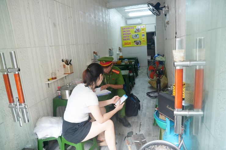 TĂNG CƯỜNG TRẬT TỰ ĐÔ THỊ – GIỮ GÌN MÔI TRƯỜNG SỐNG XANH, SẠCH, ĐẸP- Ảnh 3.