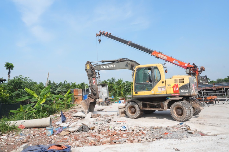 Xã Sơn Đồng tổ chức cưỡng chế vi phạm đất đai- Ảnh 4.