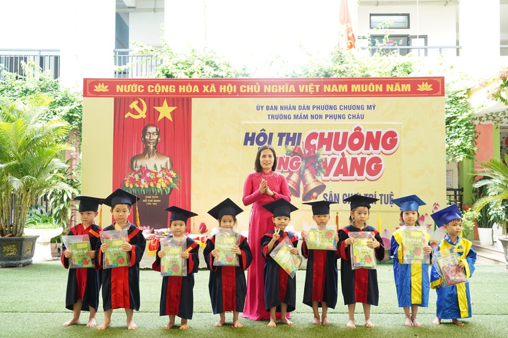 Trường Mầm non Phụng Châu tổ chức Hội thi “Rung chuông vàng” cho học sinh khối 4 tuổi- Ảnh 24.