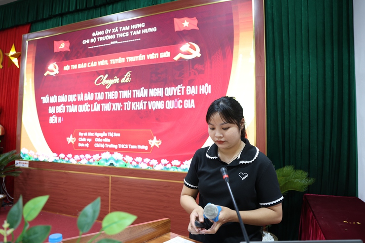 Tổng duyệt Chung khảo Hội thi Báo cáo viên, Tuyên truyền viên giỏi xã Tam Hưng năm 2026: Sẵn sàng cho ngày hội lan tỏa Nghị quyết của Đảng- Ảnh 9.