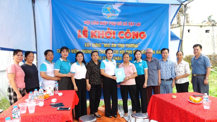 Hội LHPN xã Vật Lại khởi công xây dựng nhà mái ấm tình thương cho hội viên có hoàn cảnh khó khăn- Ảnh 1.