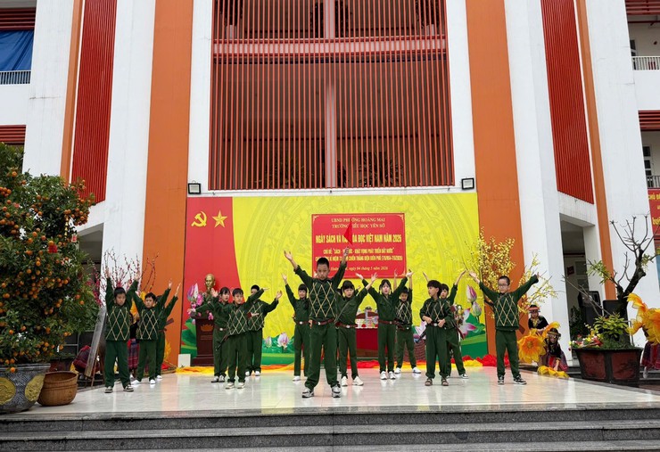 Trường Tiểu học Yên Sở tổ chức Ngày sách và văn hóa đọc Việt Nam năm 2026 chào mừng kỉ niệm 72 năm chiến thắng Điện Biên Phủ (7/5/1954 - 7/5/2026)- Ảnh 2.