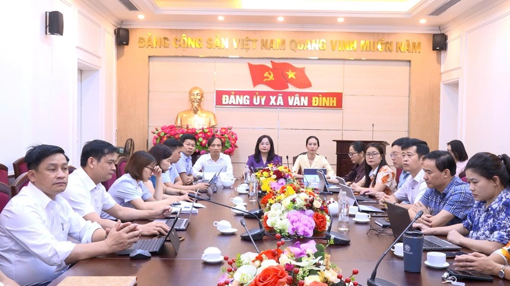 XÃ VÂN ĐÌNH THAM DỰ HỘI NGHỊ TRIỂN KHAI THI HÀNH LUẬT THỦ ĐÔ NĂM 2026- Ảnh 2.