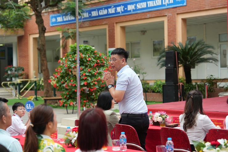 TRƯỜNG THCS NGỌC LÂM TỔ CHỨC LỄ RA MẮT MÔ HÌNH ĐIỂM: “ỨNG DỤNG HIỆU QUẢ TRÍ TUỆ NHÂN TẠO (AI) TRONG QUẢN LÝ VÀ DẠY HỌC”- Ảnh 4.