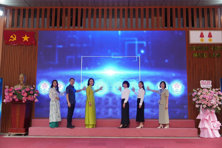 TRƯỜNG THCS NGỌC LÂM TỔ CHỨC LỄ RA MẮT MÔ HÌNH ĐIỂM: “ỨNG DỤNG HIỆU QUẢ TRÍ TUỆ NHÂN TẠO (AI) TRONG QUẢN LÝ VÀ DẠY HỌC”- Ảnh 9.