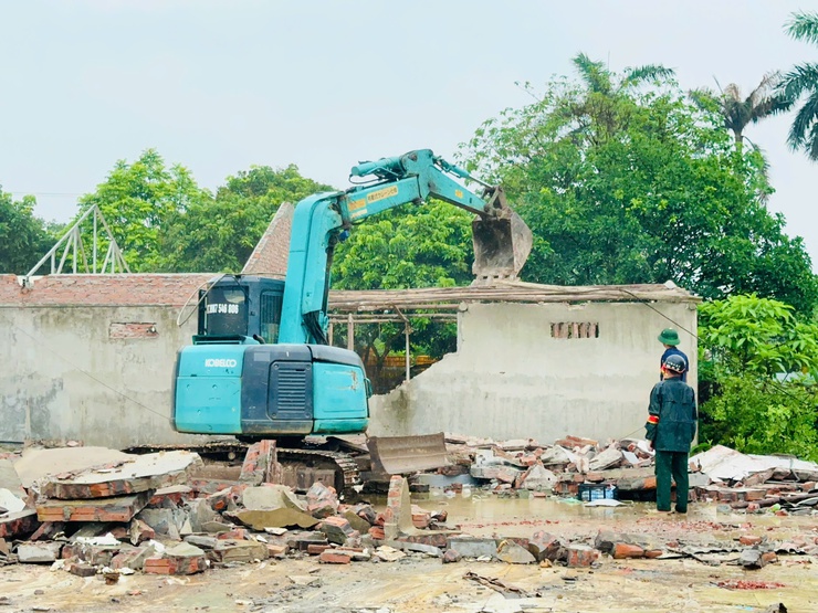 Phú Nghĩa tổ chức bảo vệ thi công giải phóng mặt bằng phục vụ Dự án đầu tư xây dựng hạ tầng kỹ thuật Cụm công nghiệp Đông Phú Yên- Ảnh 12.