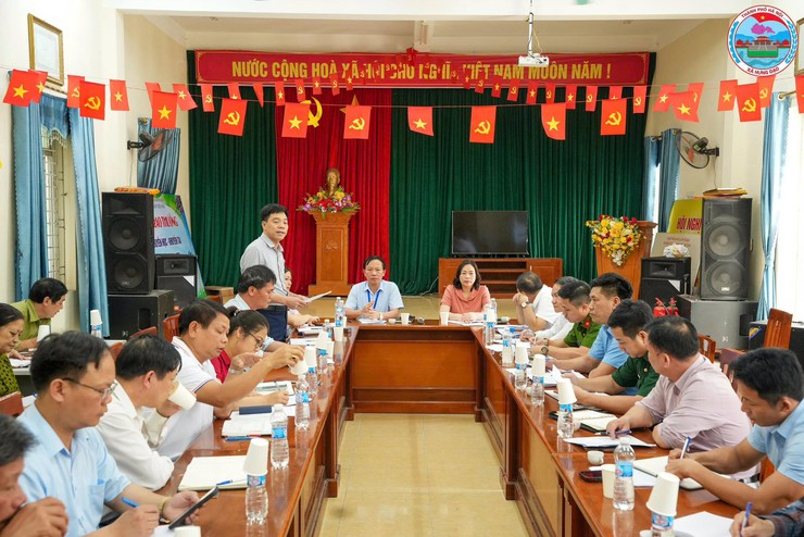 THƯỜNG TRỰC ĐẢNG ỦY XÃ HƯNG ĐẠO LÀM VIỆC VỚI THÔN YÊN NỘI- Ảnh 1.