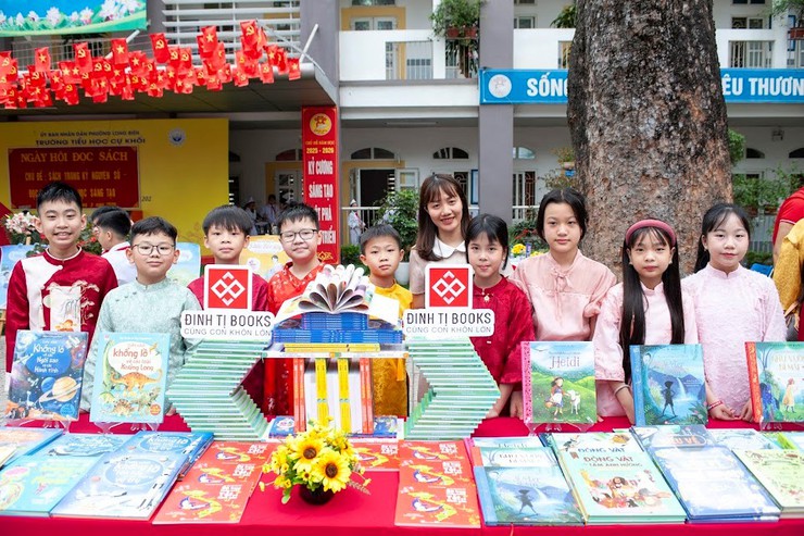 Trường tiểu học Cự Khối gieo mầm văn hóa đọc - Nuôi dưỡng tâm hồn học sinh tiểu học
- Ảnh 8.