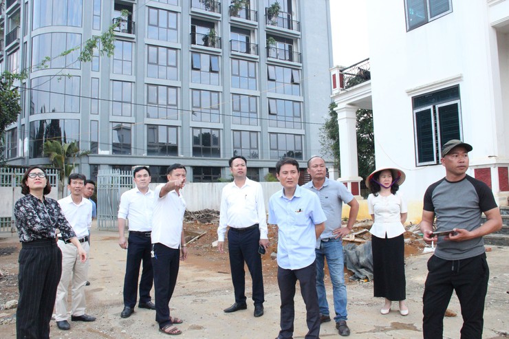 Hòa Lạc kiểm tra thực địa, quyết tâm hoàn thành GPMB tuyến Đại lộ Thăng Long trước ngày 10/5- Ảnh 3.