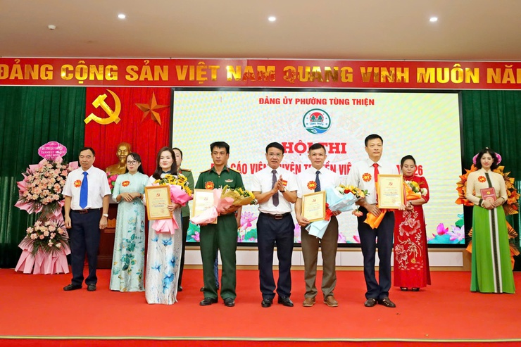 Sôi nổi Hội thi Báo cáo viên, tuyên truyền viên giỏi phường Tùng Thiện năm 2026- Ảnh 18.