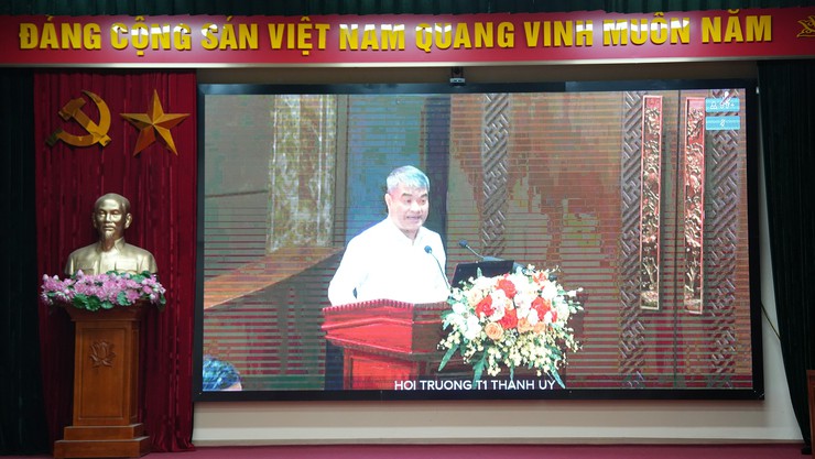 Đảng uỷ xã dự hội nghị quán triệt, thi hành Luật Thủ đô năm 2026 và giao ban định kỳ giữa Thành phố với cơ sở - Ảnh 3.