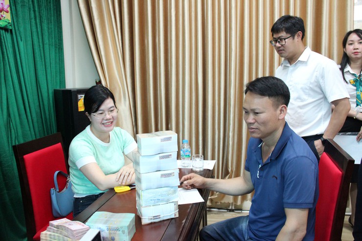 Xã Hòa Lạc chi trả hơn 22,6 tỷ đồng bồi thường, hỗ trợ GPMB cho các hộ dân- Ảnh 2.