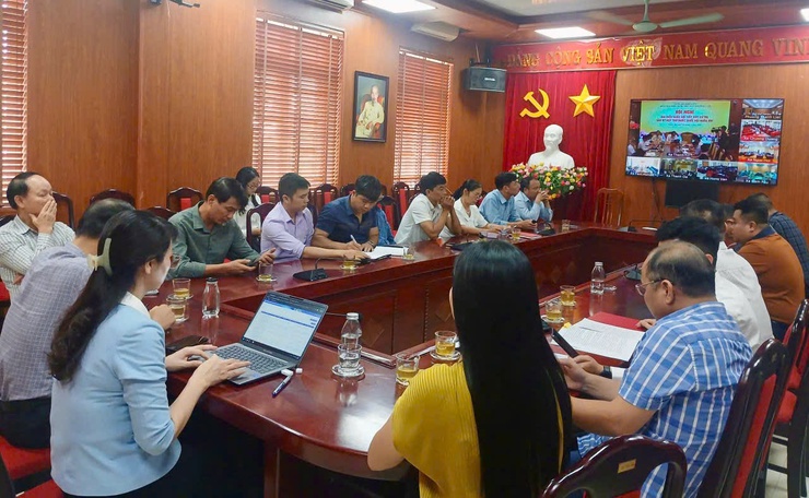 Cử tri xã Nam Phù quan tâm đến Dự án đầu tư xây dựng trục đại lộ cảnh quan sông Hồng- Ảnh 2.