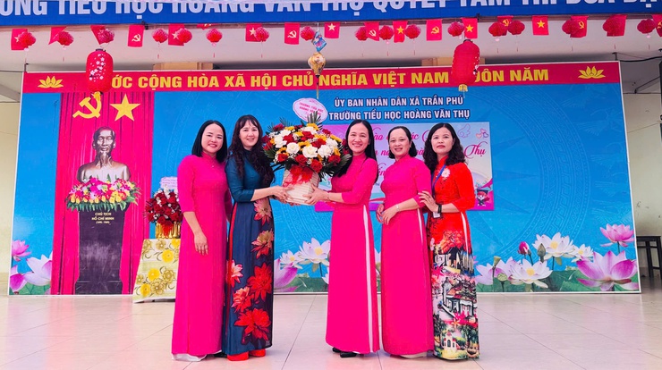Trường Tiểu học Hoàng Văn Thụ phối hợp với Trường Mầm non Hoàng Văn Thụ tổ chức chương trình chào đón các em học sinh 5 tuổi- Ảnh 8.