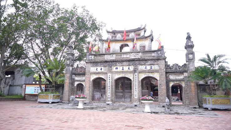 Xã Phù Đổng tổ chức Hội thảo khoa học về bảo vệ, phát huy giá trị di sản văn hóa Lễ hội Gióng và Di tích Quốc gia đặc biệt đền Phù Đổng. - Ảnh 3.