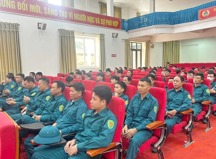 Ban Chỉ huy Quân sự phường Tùng Thiện tổ chức khai mạc huấn luyện dân quân tự vệ năm 2026- Ảnh 2.
