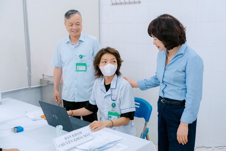 PHƯỜNG BỒ ĐỀ ỨNG DỤNG CHUYỂN ĐỔI SỐ MẠNH MẼ TRONG HOẠT ĐỘNG TỔ CHỨC KHÁM SỨC KHỎE TOÀN DÂN MIỄN PHÍ ĐỢT 2 NĂM 2026  - Ảnh 5.