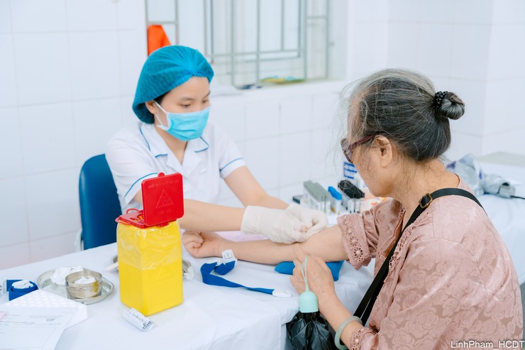 PHƯỜNG BỒ ĐỀ ỨNG DỤNG CHUYỂN ĐỔI SỐ MẠNH MẼ TRONG HOẠT ĐỘNG TỔ CHỨC KHÁM SỨC KHỎE TOÀN DÂN MIỄN PHÍ ĐỢT 2 NĂM 2026  - Ảnh 15.